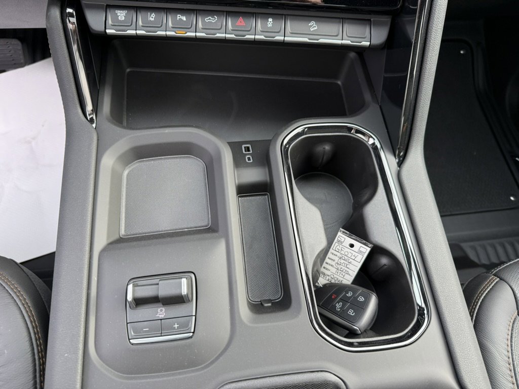 New 2026 GMC Sierra 2500 AT4 w/ Technology Package image 17