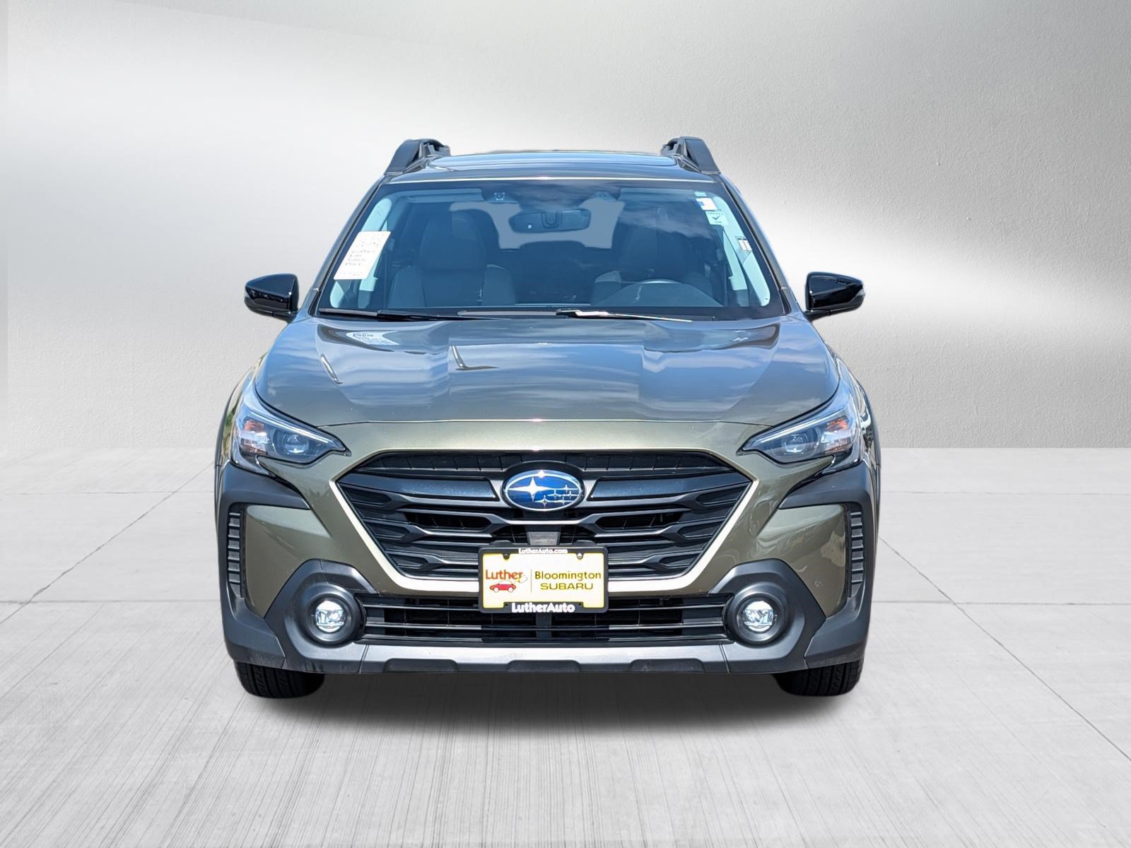 Certified 2025 Subaru Outback Onyx Edition AWD/4WD image 2