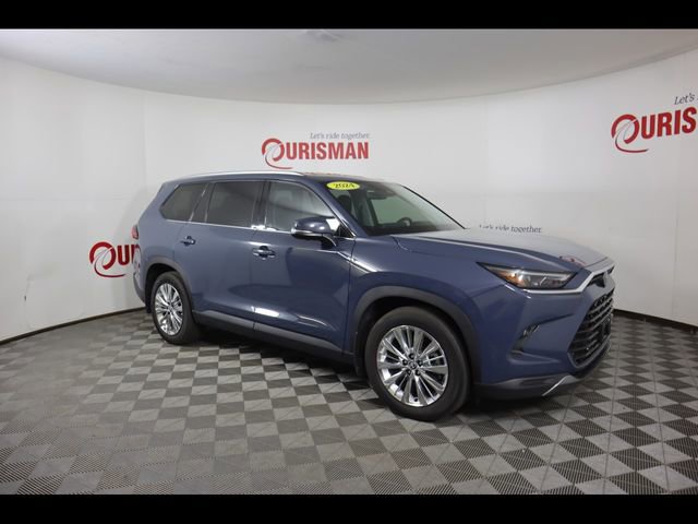 Used 2024 Toyota Grand Highlander AWD image 13