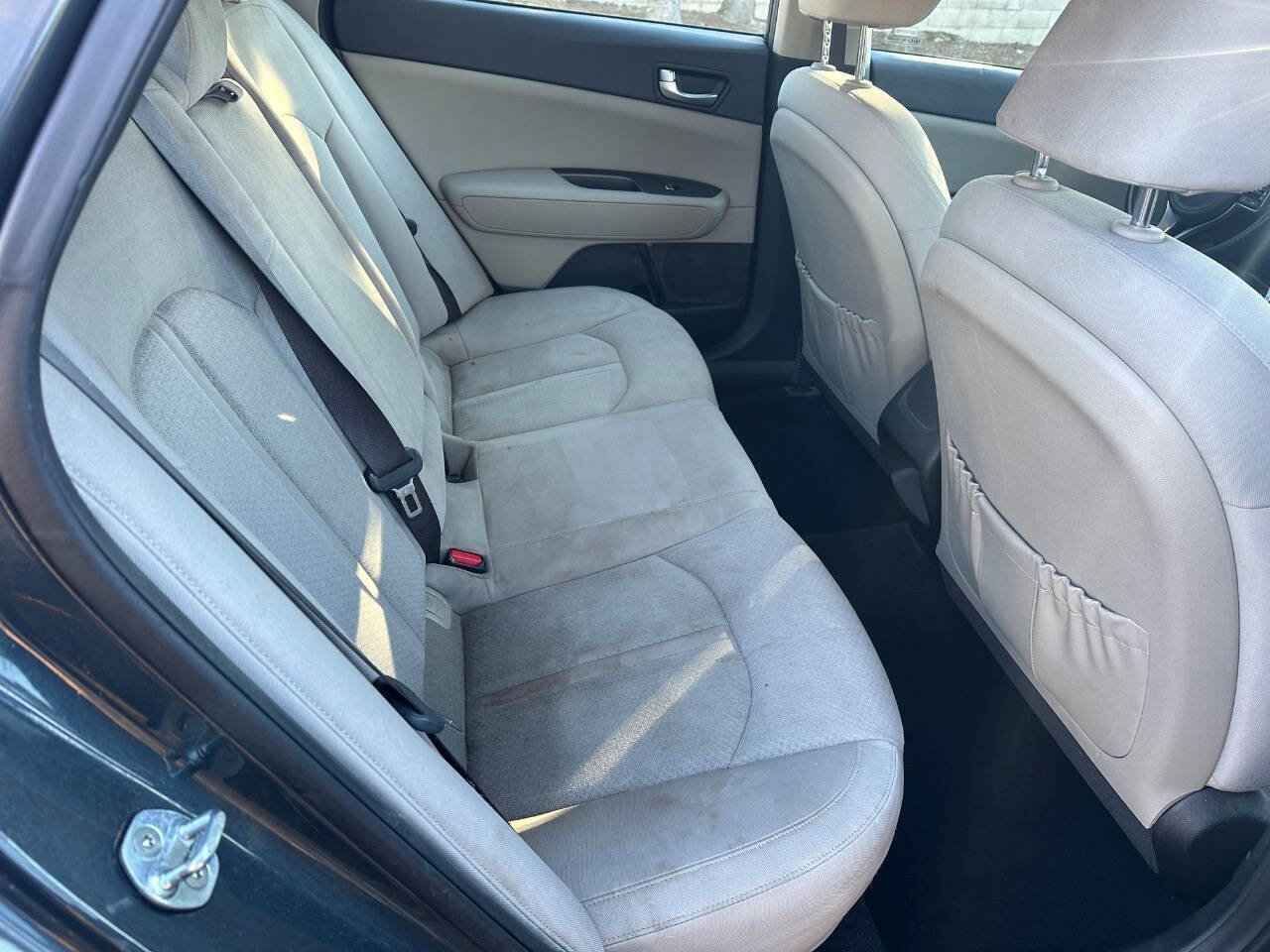 Used 2016 Kia Optima LX image 9