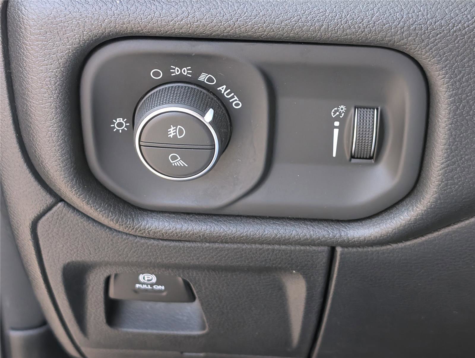 Used 2022 RAM 1500 Big Horn image 19