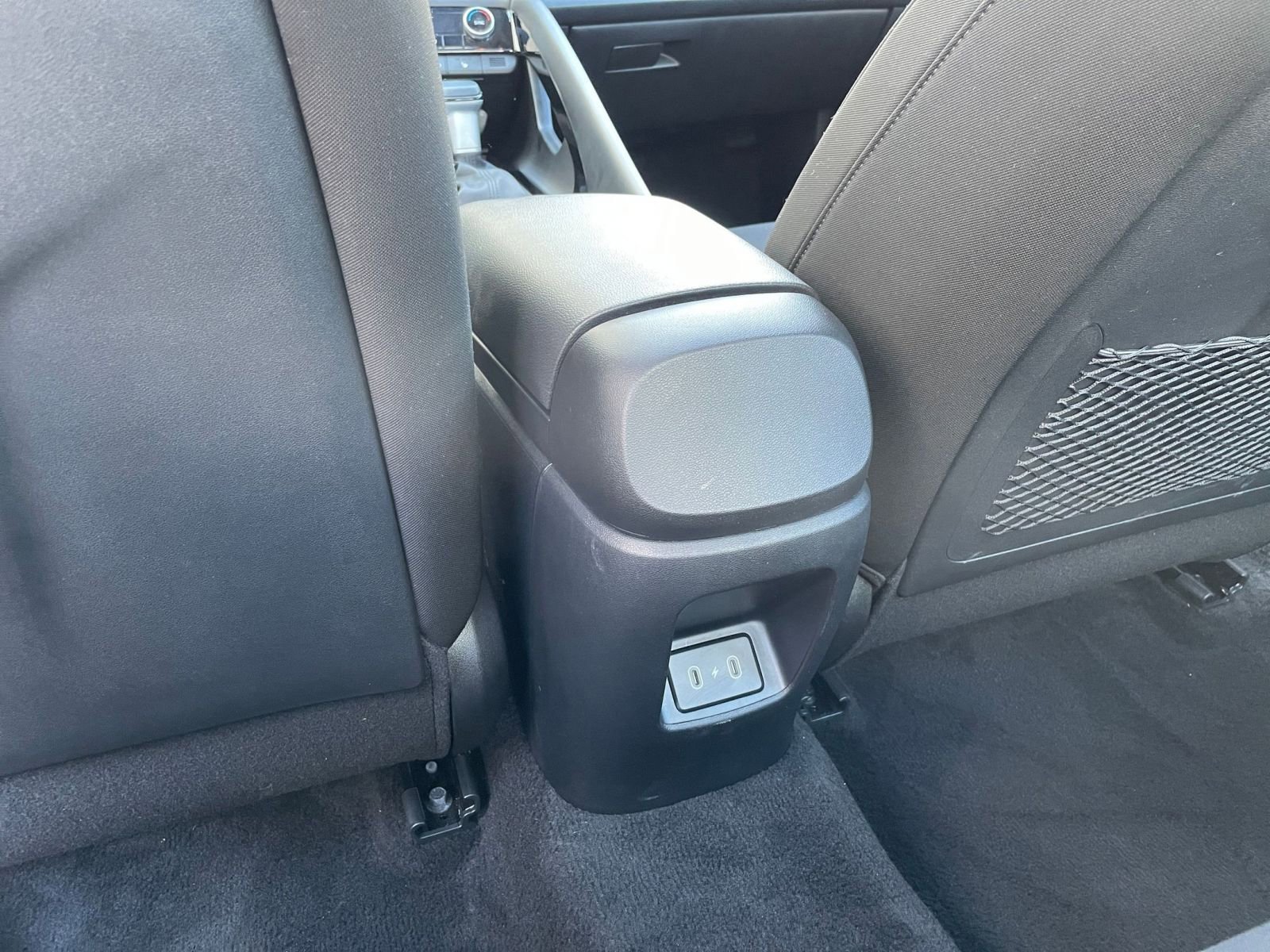 Used 2025 Hyundai Elantra SEL image 23