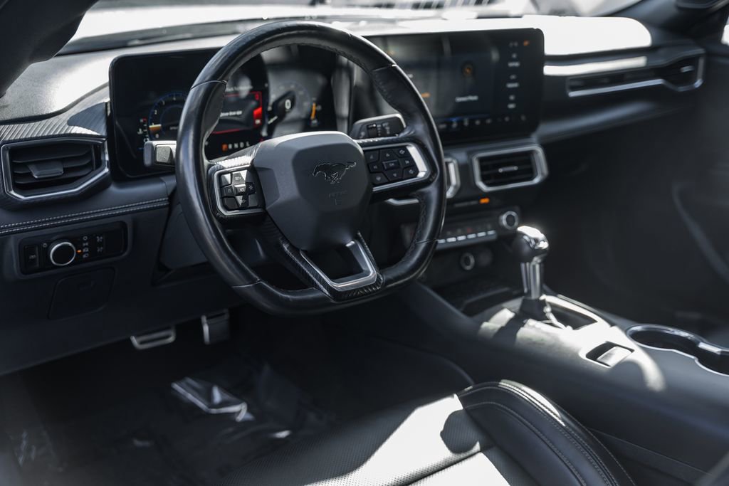 Used 2024 Ford Mustang Premium image 17
