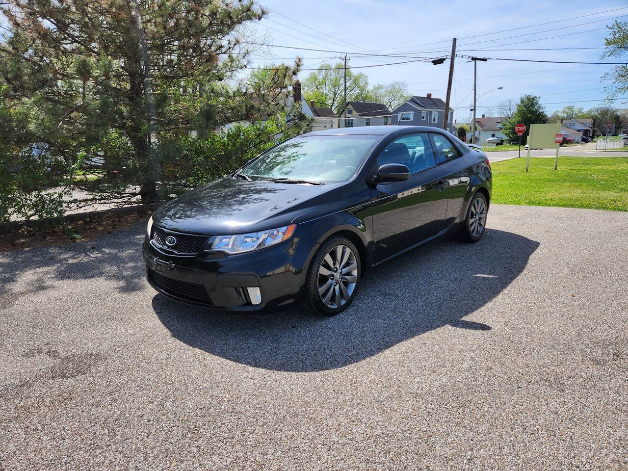 Used 2011 Kia Forte Koup SX w/ Leather Pkg image 4