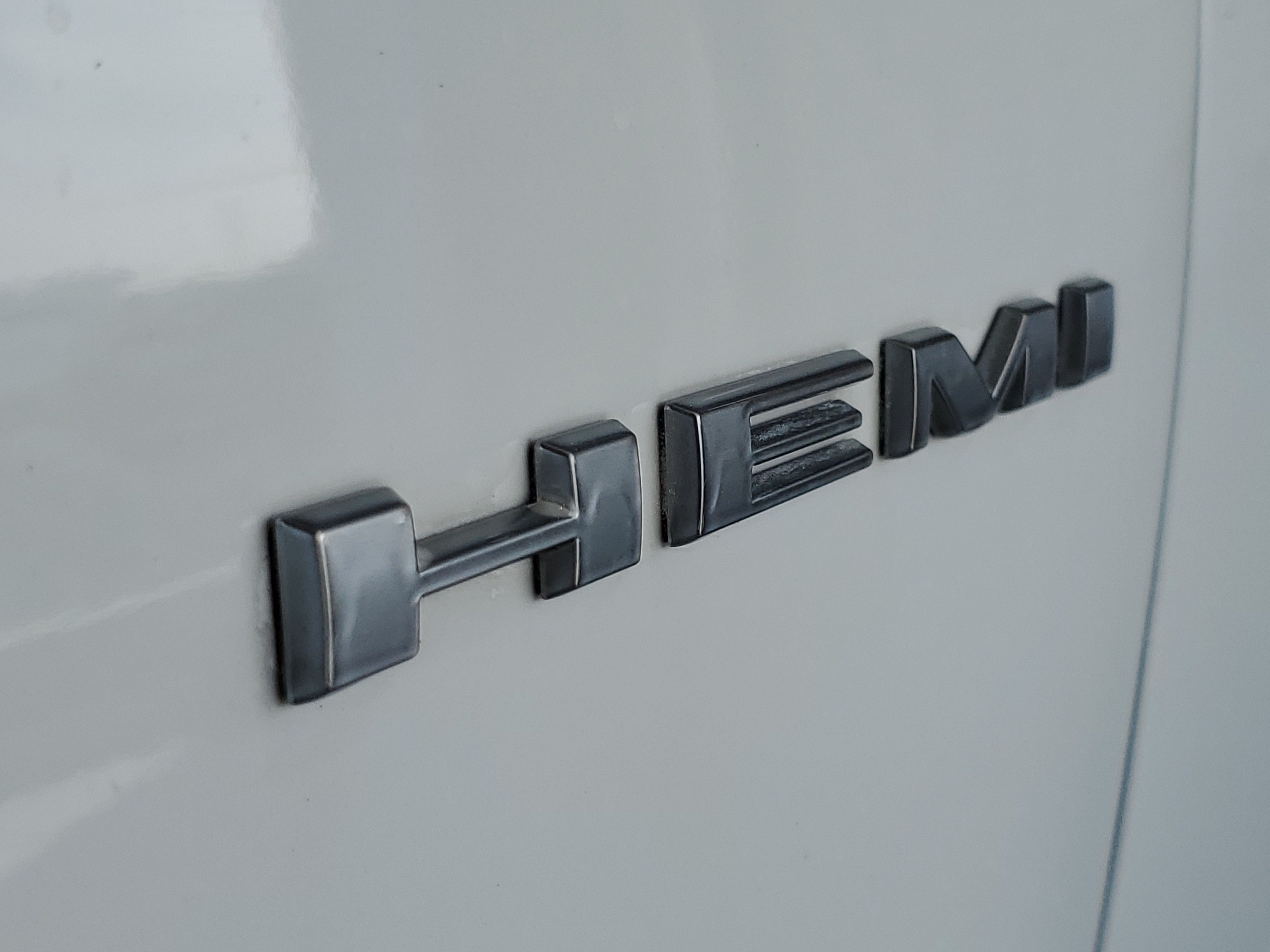 Certified 2023 Dodge Durango R/T AWD/4WD image 5