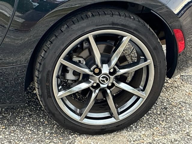 Used 2021 MAZDA MX-5 Miata RF Grand Touring RWD image 22