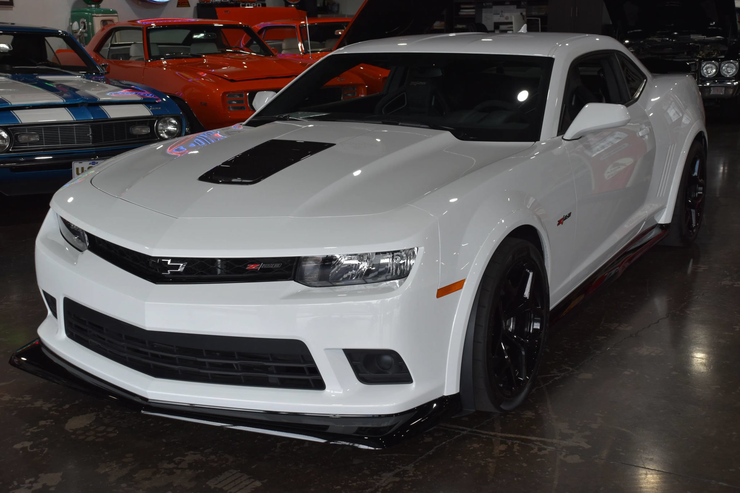 Used 2014 Chevrolet Camaro Z/28 RWD image 4