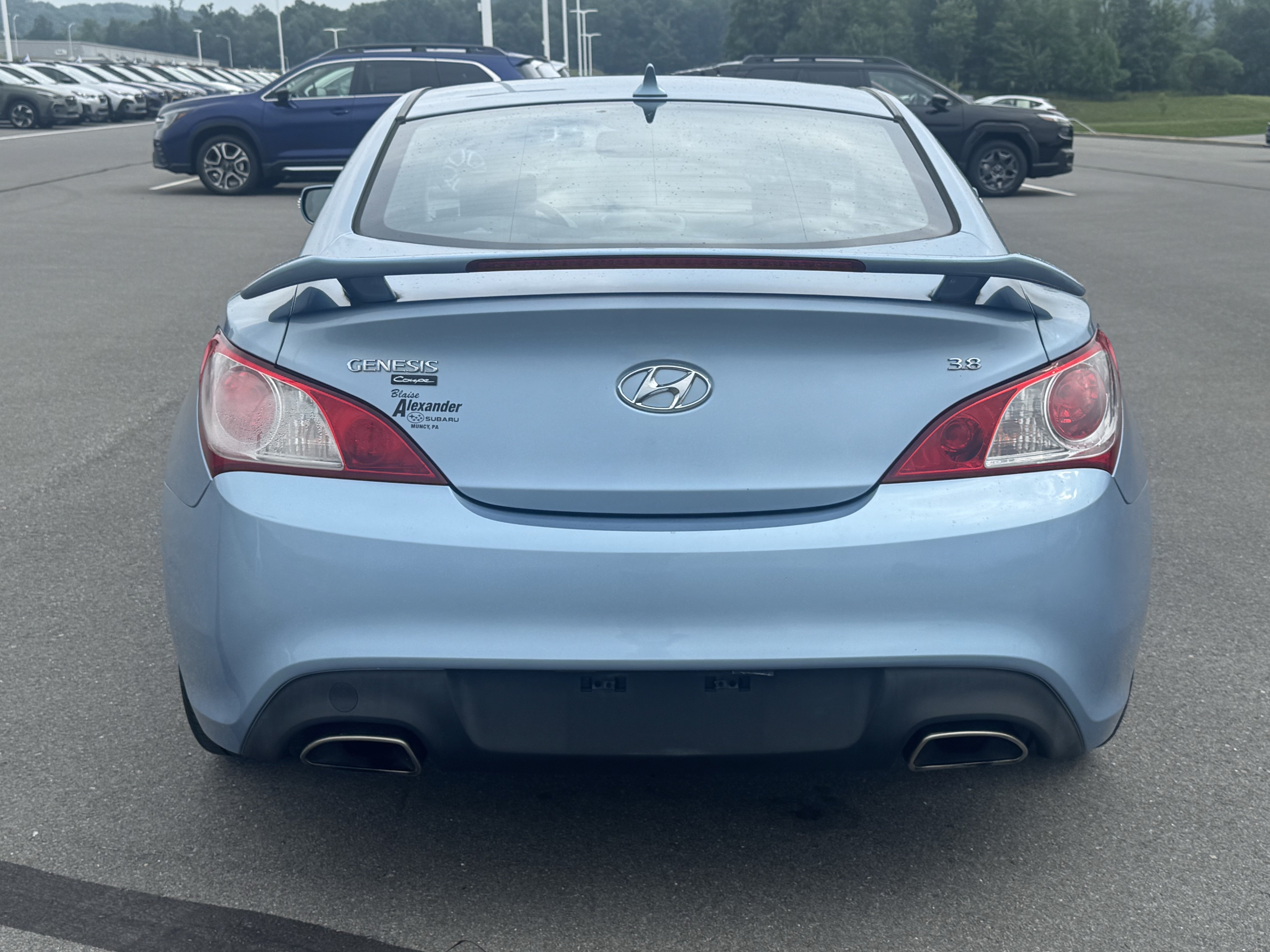 Used 2010 Hyundai Genesis 3.8 RWD video 4