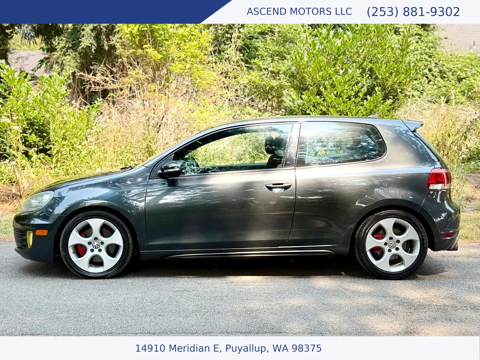 Used 2010 Volkswagen GTI 2-Door FWD image 2