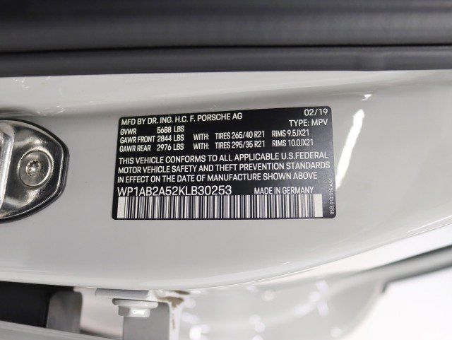Used 2023 Porsche Macan image 40