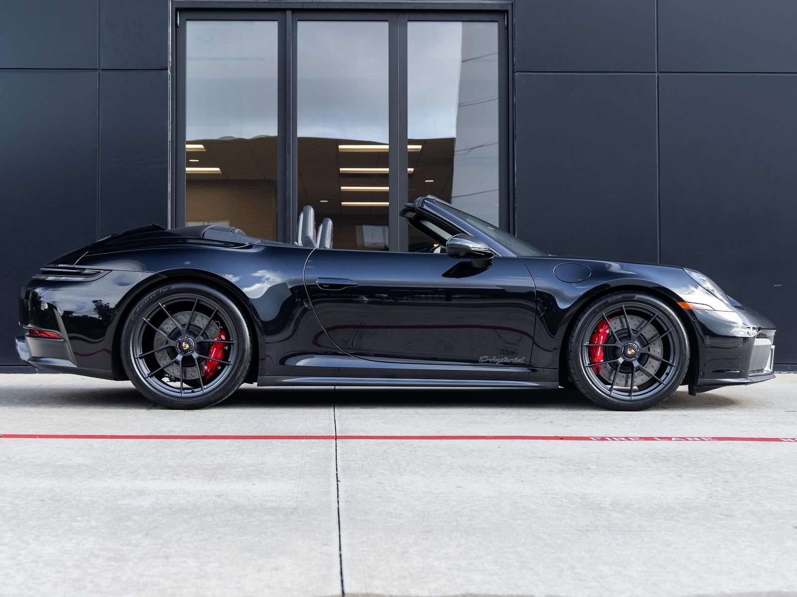 Certified 2026 Porsche 911 Carrera 4 GTS AWD/4WD image 13