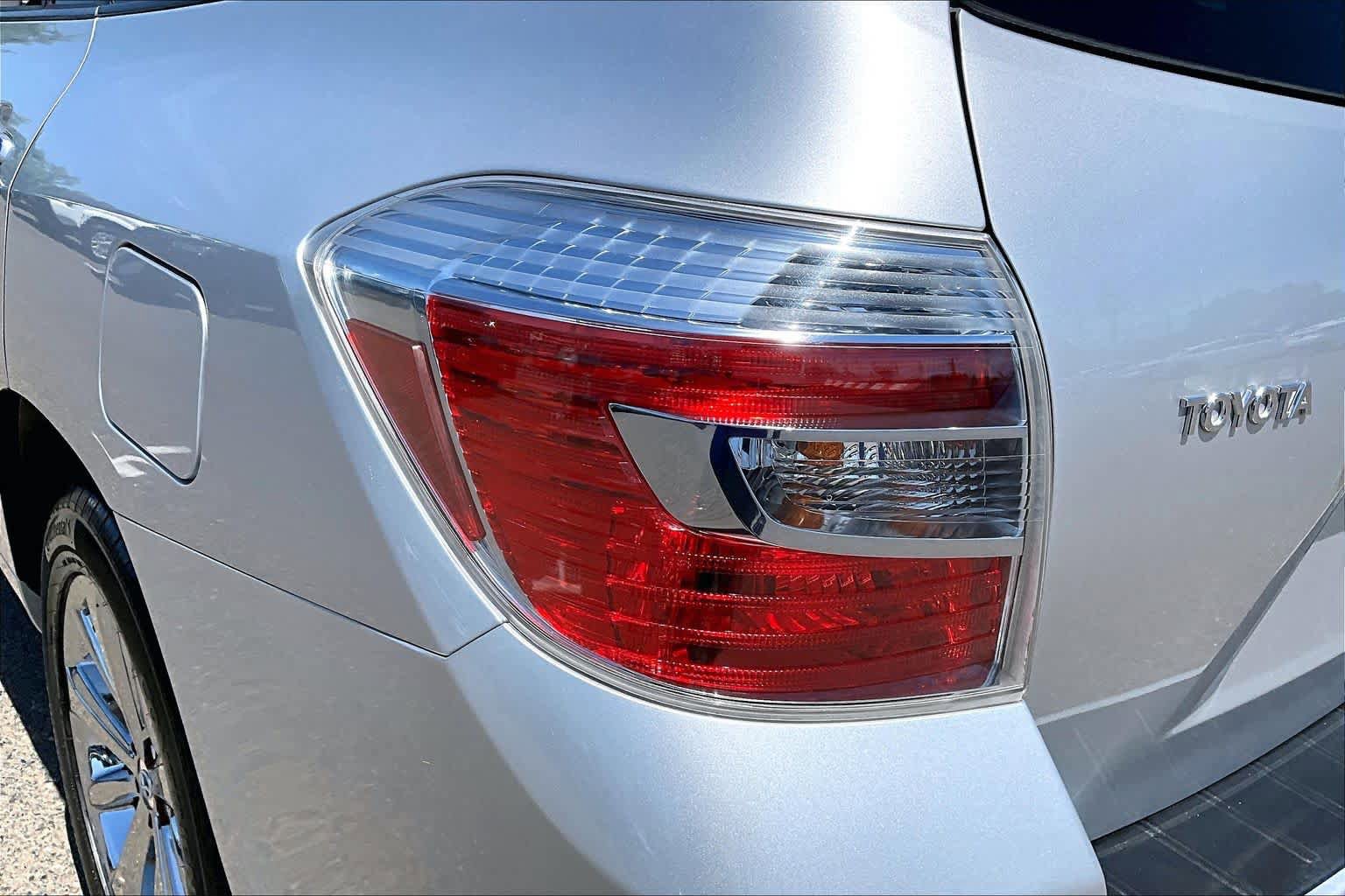 Used 2009 Toyota Highlander Limited AWD/4WD image 28