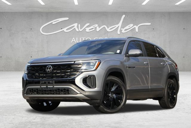 Used 2025 Volkswagen Atlas Cross Sport SE w/ Panoramic Sunroof Package