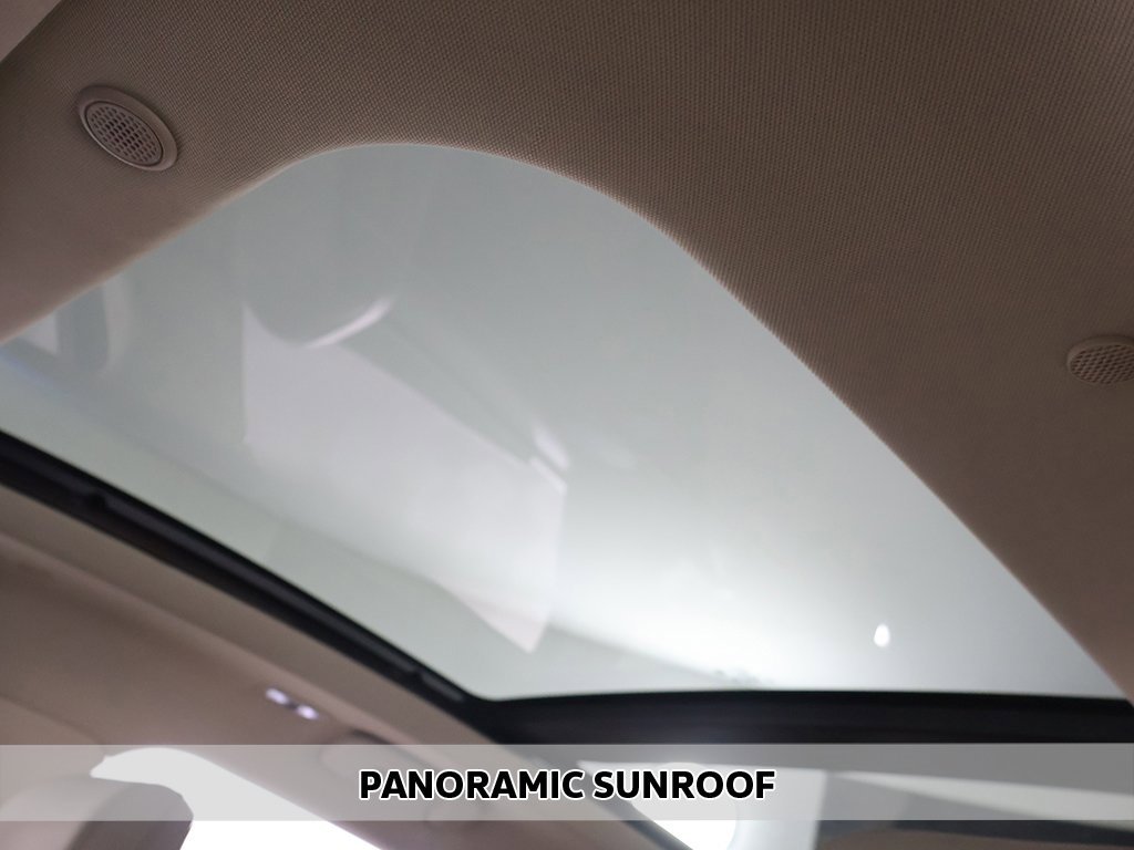 Used 2020 Lincoln Corsair AWD w/ Premium Package image 4