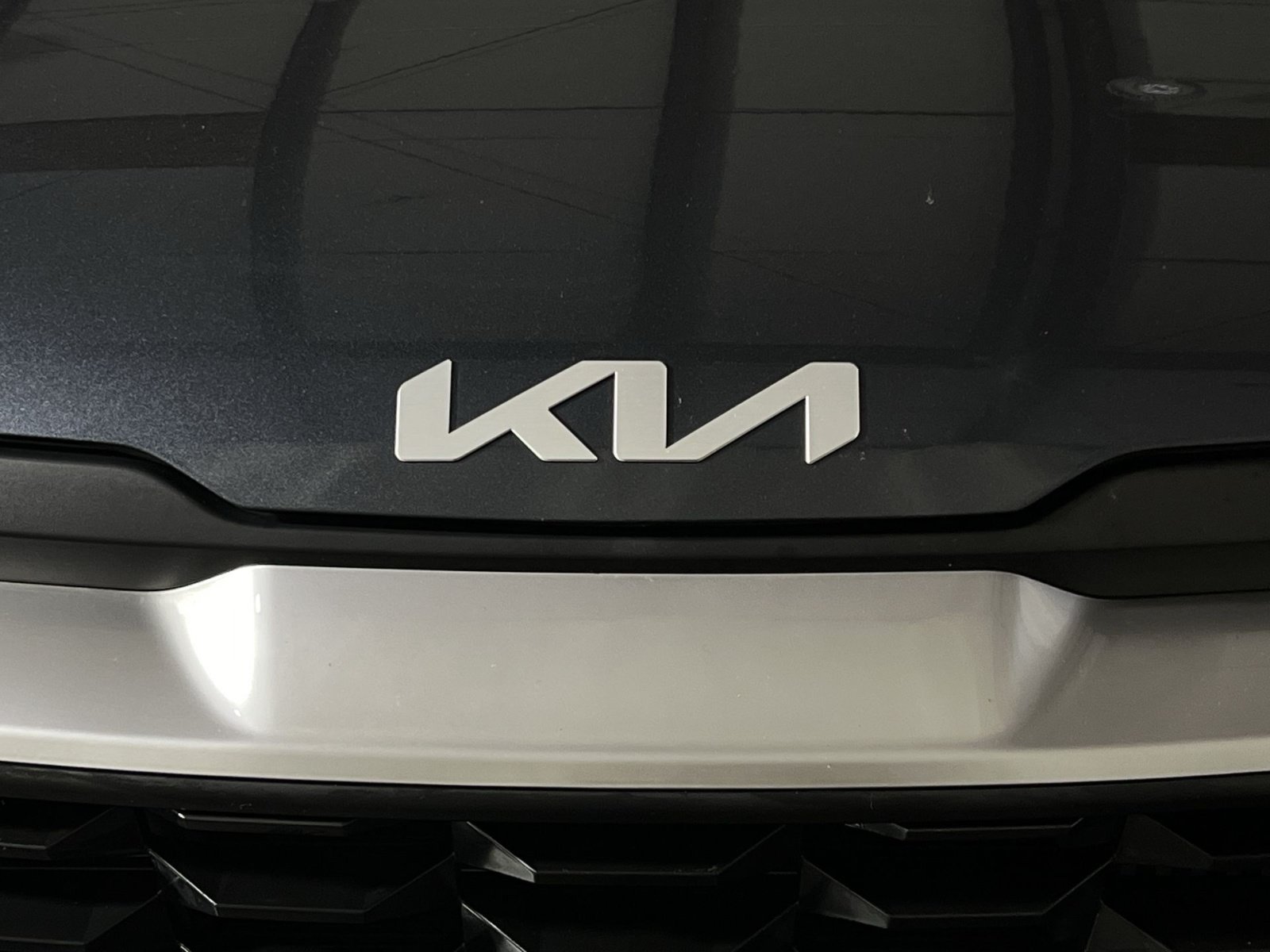 Used 2025 Kia Sportage LX AWD/4WD image 11