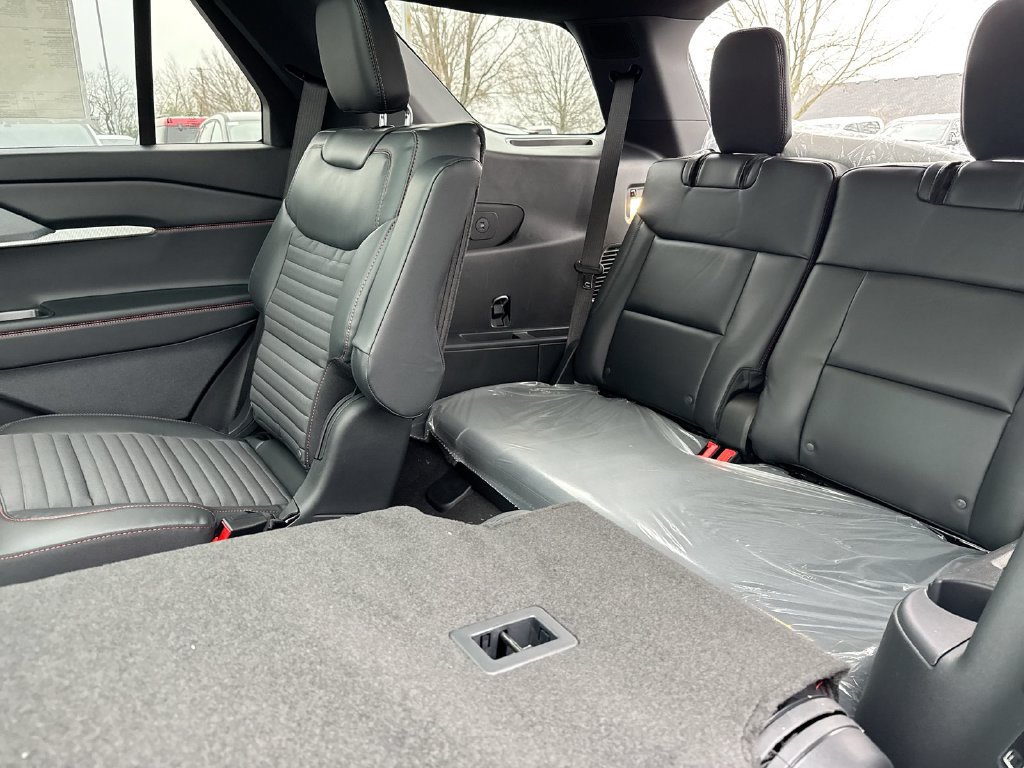 New 2026 Ford Explorer ST-Line w/ ST-Line Street Pack AWD/4WD image 24