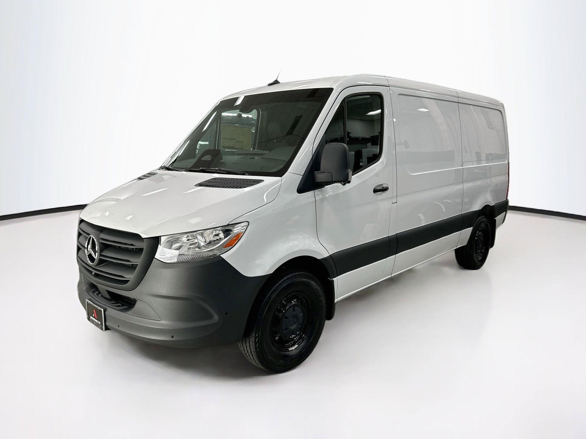 Used 2026 Mercedes-Benz Sprinter 2500 image 3