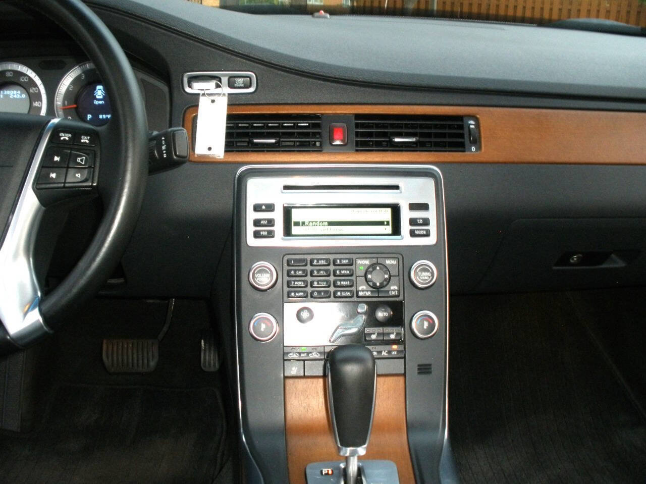 Used 2010 Volvo S80 3.2 image 31