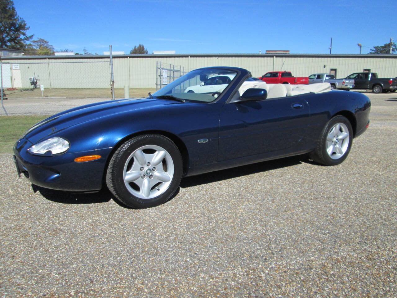 Used 1998 Jaguar XK8 XK8 2dr Convertible image 2
