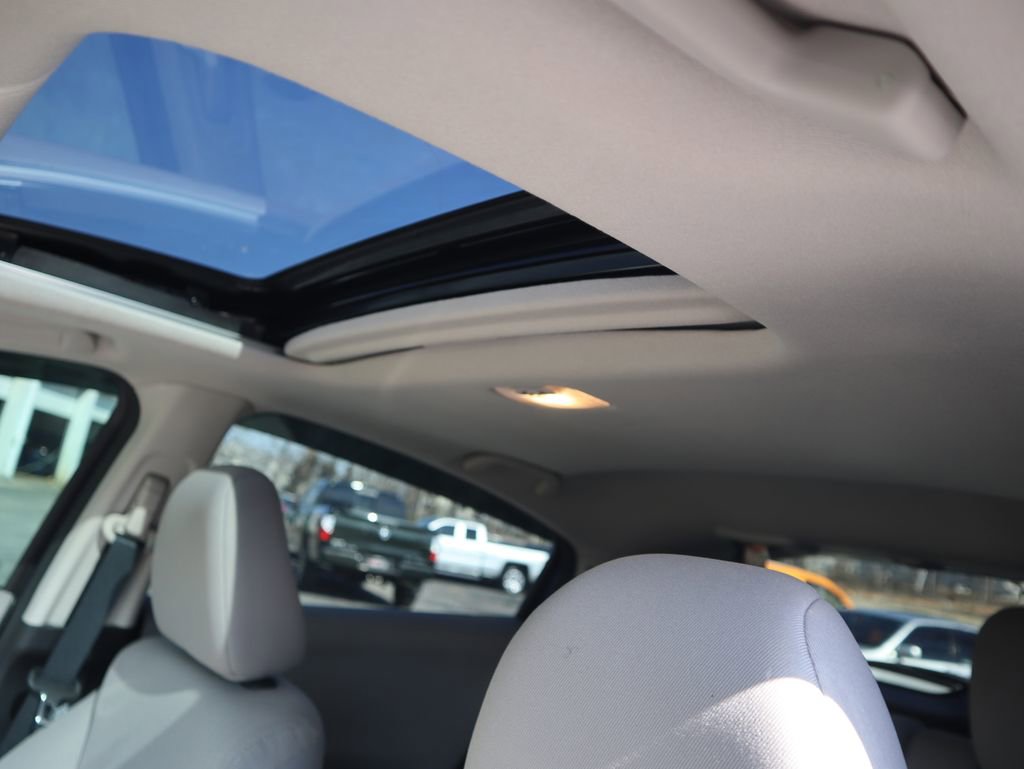 Used 2017 Honda HR-V EX image 14