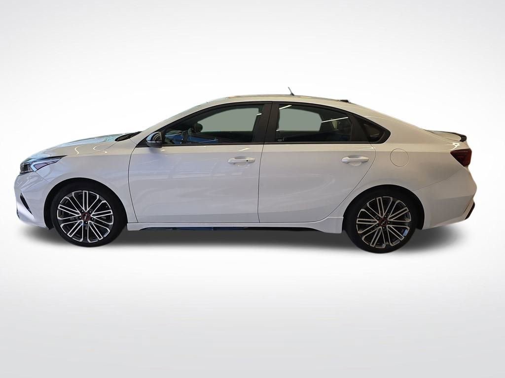 Used 2023 Kia Forte GT image 2