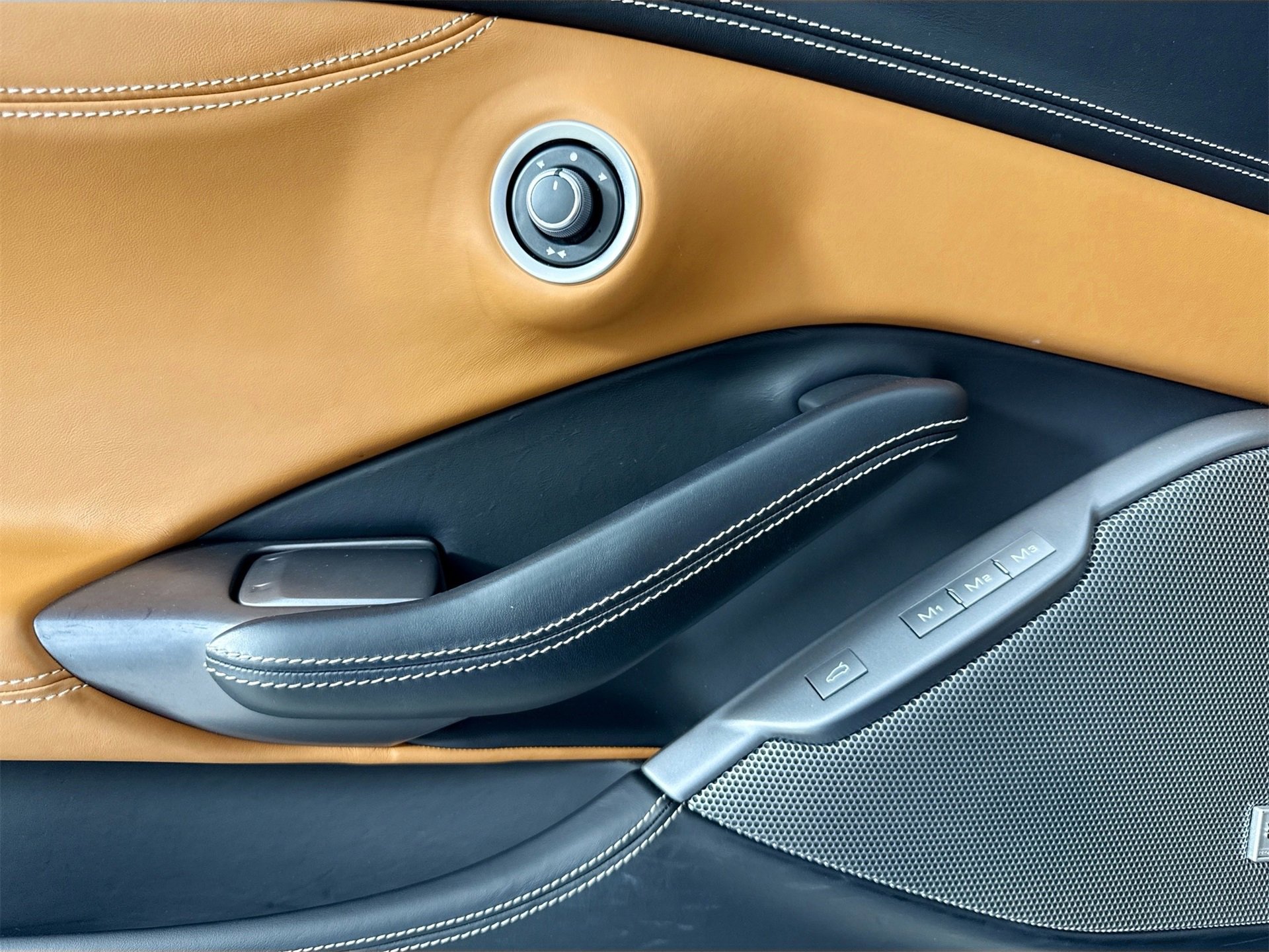 Certified 2020 Ferrari Portofino image 16