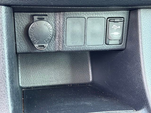 Used 2015 Toyota Corolla L FWD image 20