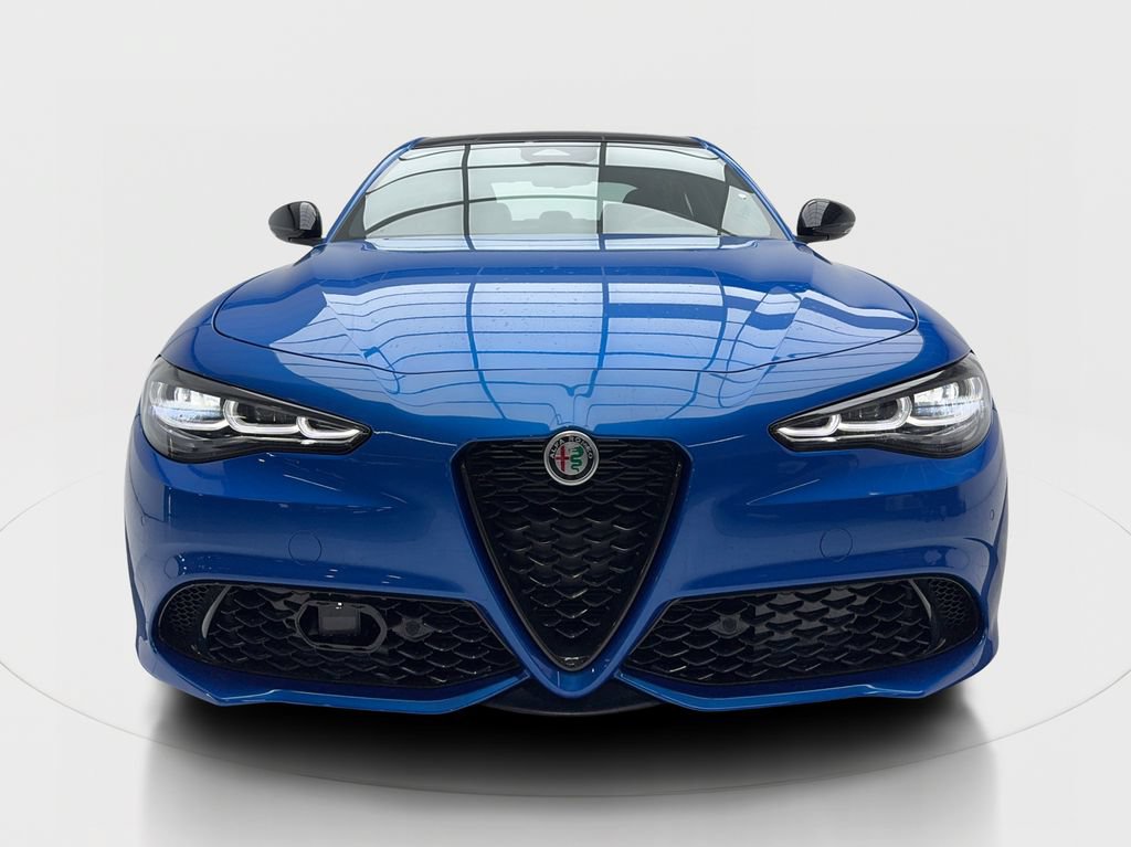 New 2026 Alfa Romeo Giulia w/ Driving Assist Package RWD image 5