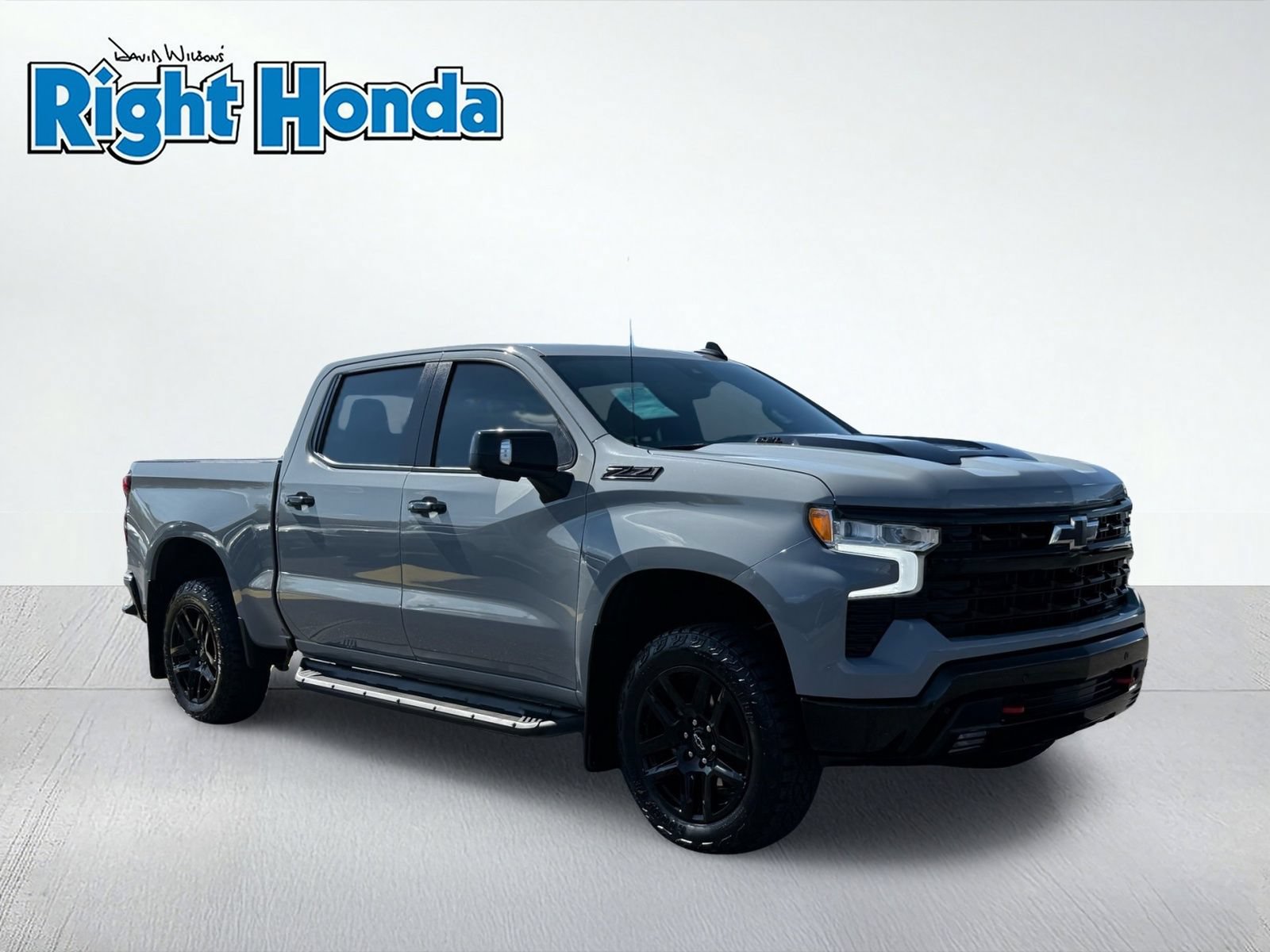 Used 2024 Chevrolet Silverado 1500 LT Trail Boss w/ Convenience Package II AWD/4WD image 10
