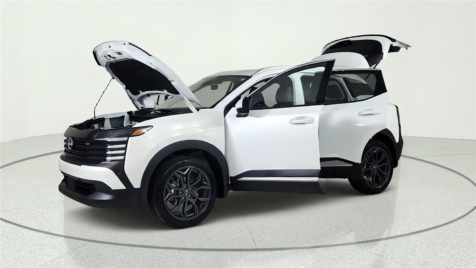 Used 2025 Nissan Kicks SR AWD/4WD image 11