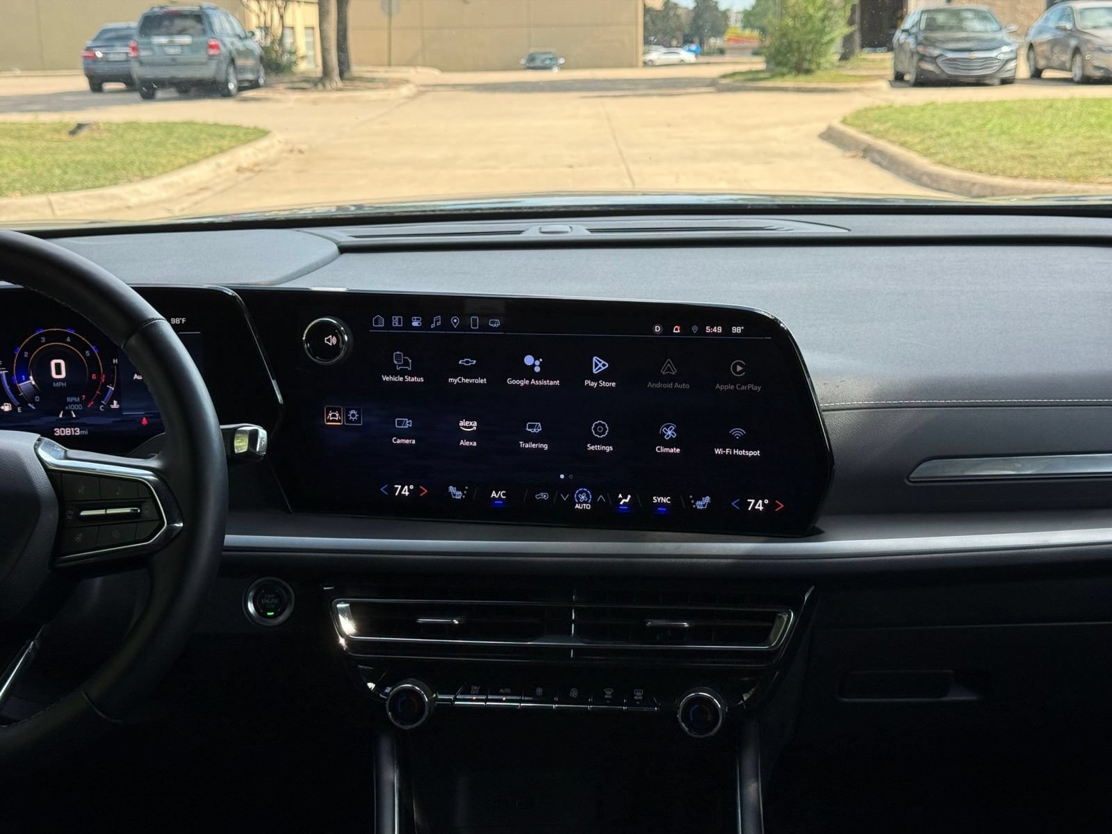 Used 2025 Chevrolet Traverse LT AWD/4WD image 17