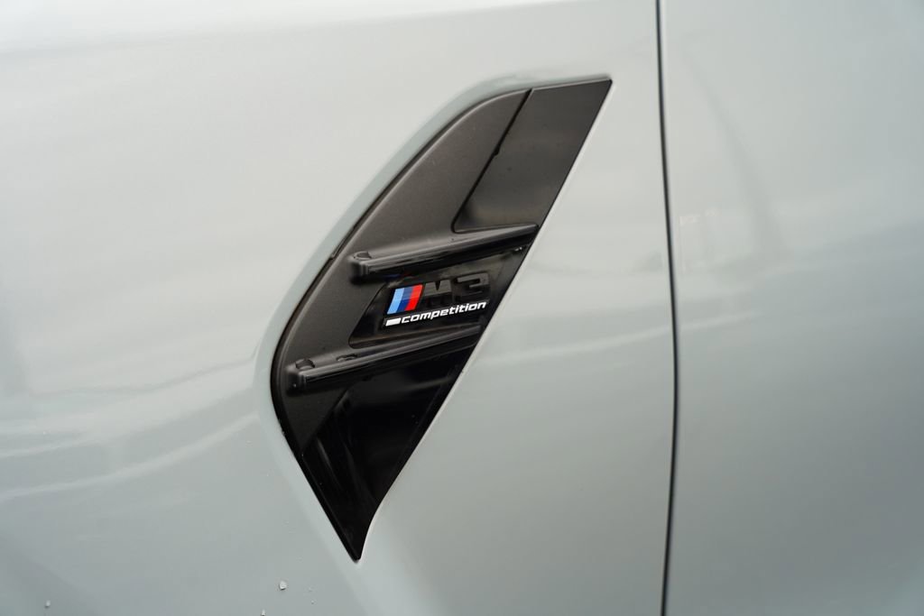 Used 2025 BMW M3 Competition w/ Executive Package image 19