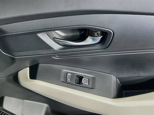 Used 2025 Honda Accord LX image 32