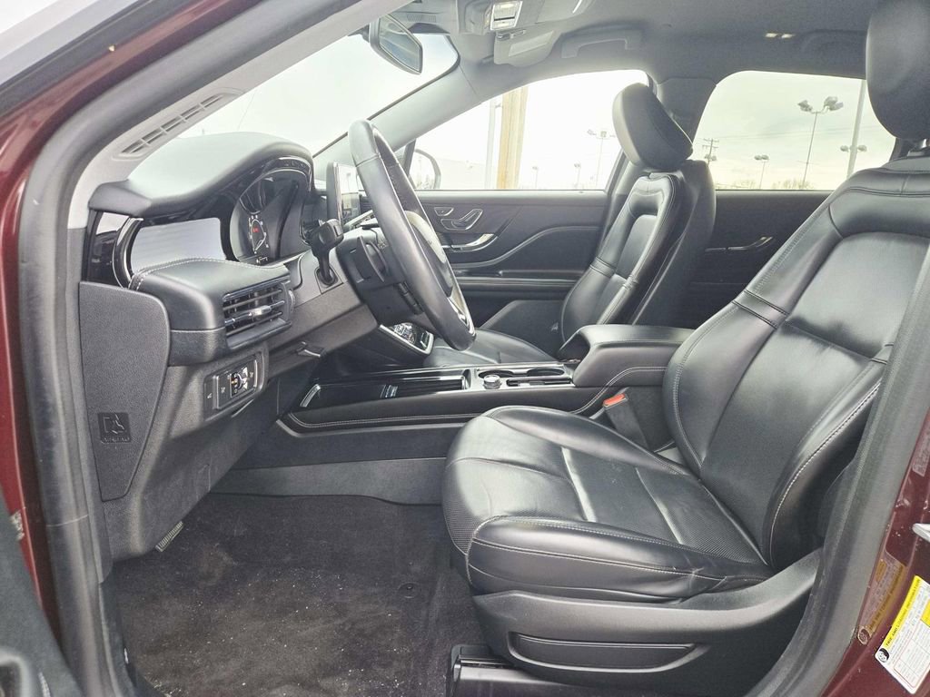 Used 2021 Lincoln Corsair AWD w/ Equipment Group 101A image 11