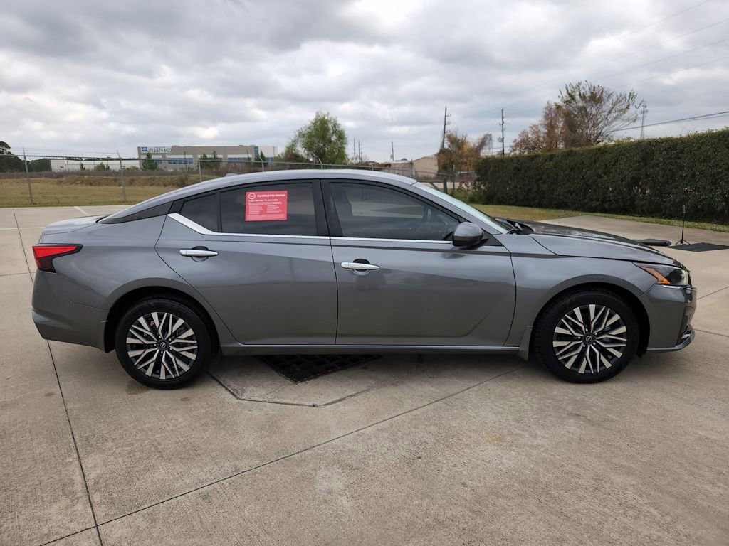 Certified 2023 Nissan Altima 2.5 SV image 4