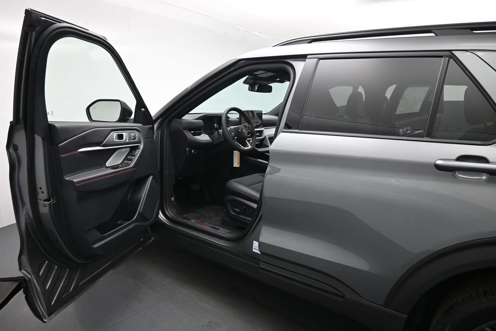 New 2026 Ford Explorer ST w/ Sun And Sound Package AWD/4WD image 8