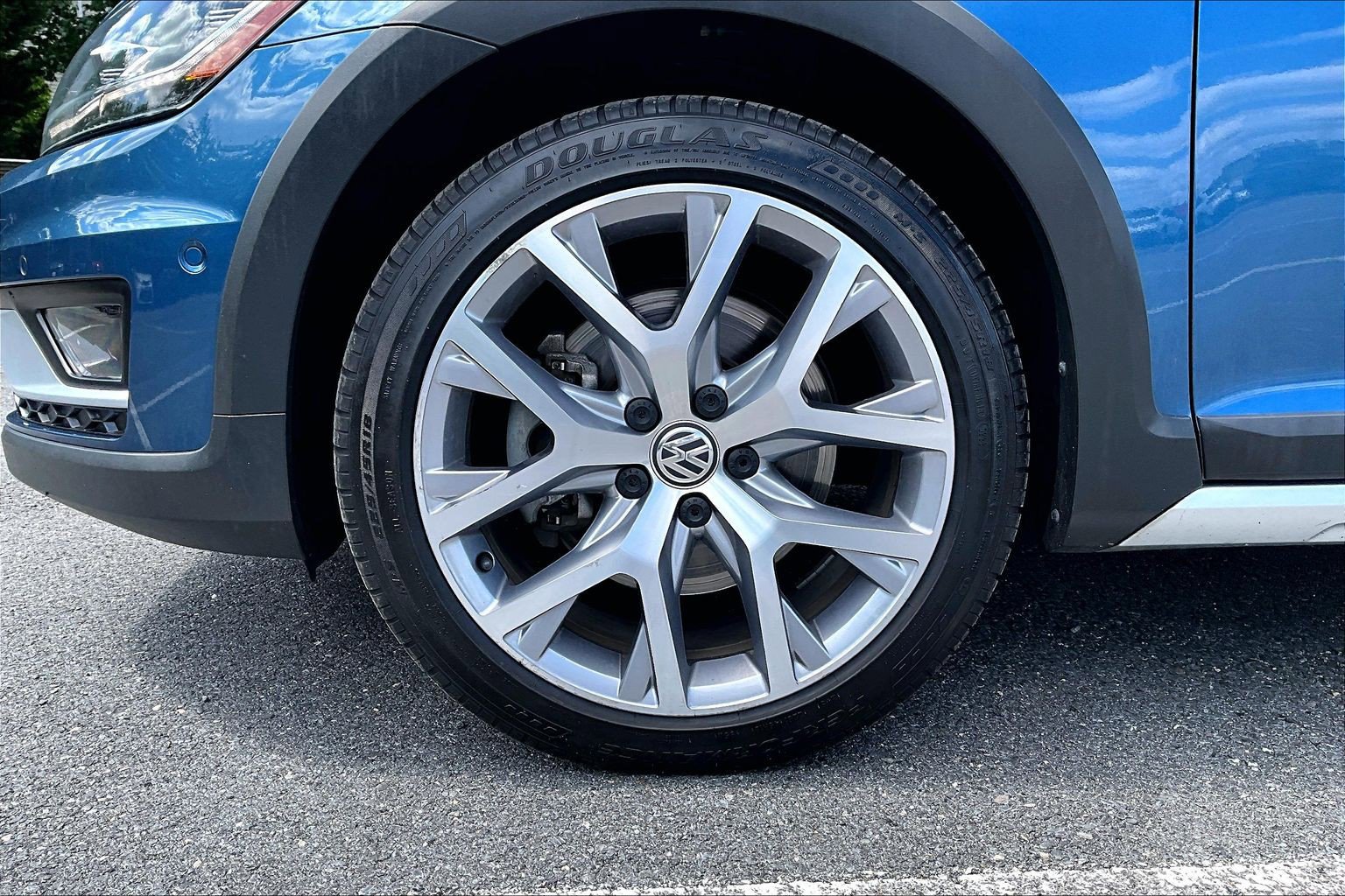 Used 2019 Volkswagen Golf Alltrack SE AWD/4WD image 9