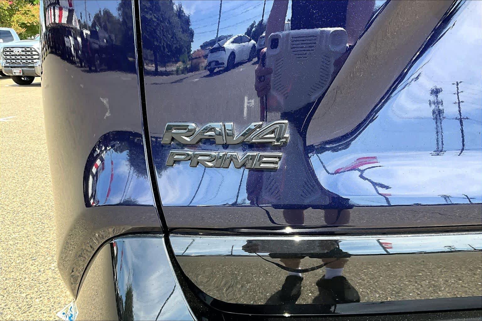 Certified 2021 Toyota RAV4 SE w/ Weather & Moonroof Package AWD/4WD image 9