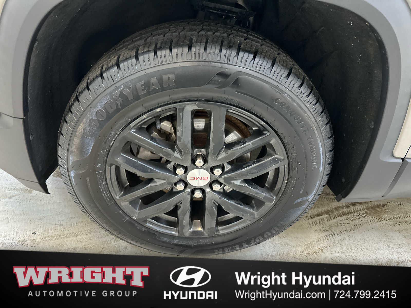 Used 2019 GMC Acadia SLT AWD/4WD image 8