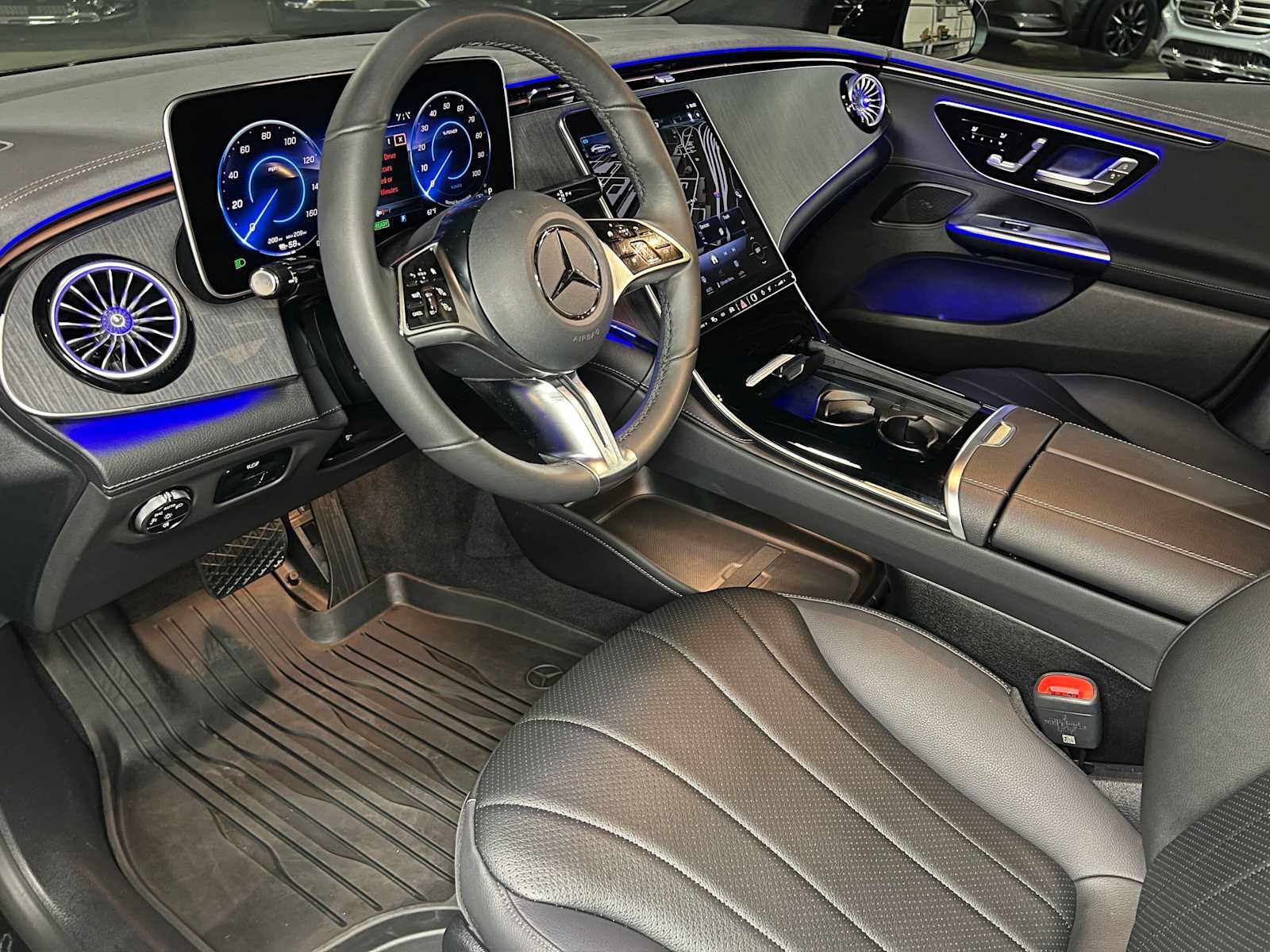 Certified 2026 Mercedes-Benz EQE 320 4MATIC Sedan image 27