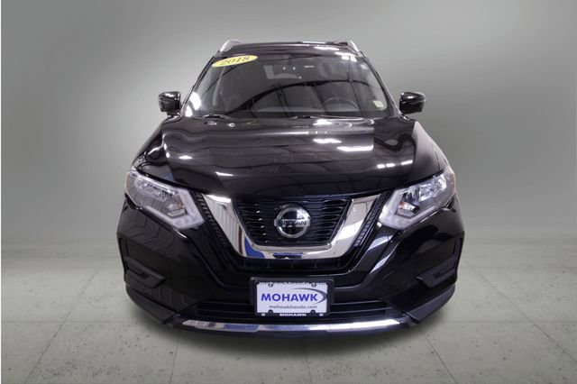 Used 2018 Nissan Rogue SV w/ Premium Package image 9