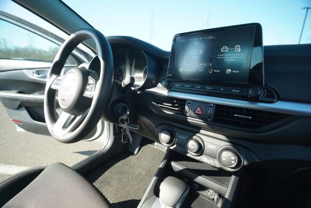 Used 2024 Kia Forte LX image 32