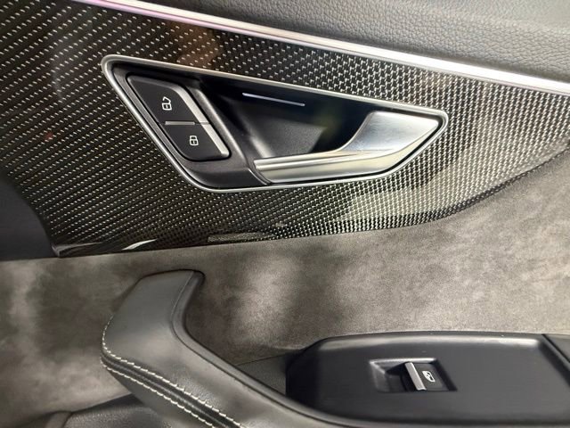 Used 2022 Audi SQ8 Prestige image 32