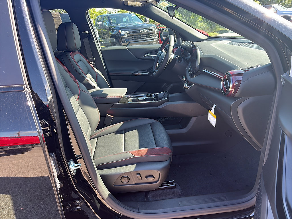 New 2027 Chevrolet Equinox RS w/ Convenience Package III AWD/4WD image 16