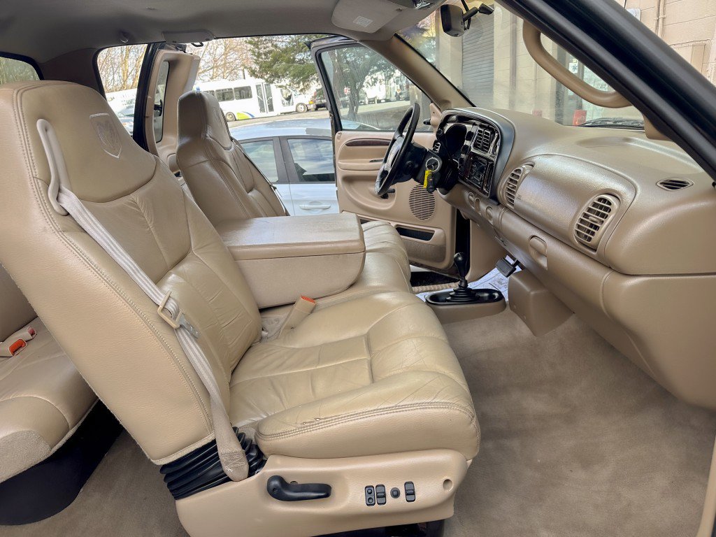 Used 2001 Dodge Ram 2500 Truck SLT image 28
