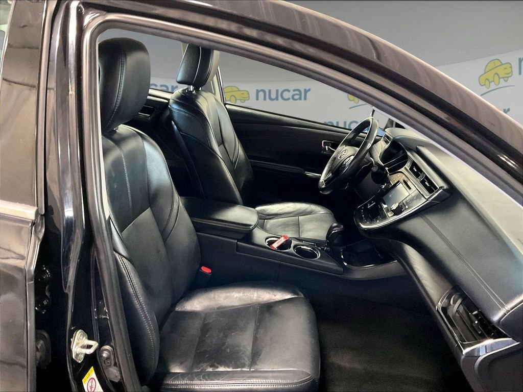 Used 2018 Toyota Avalon XLE FWD image 11