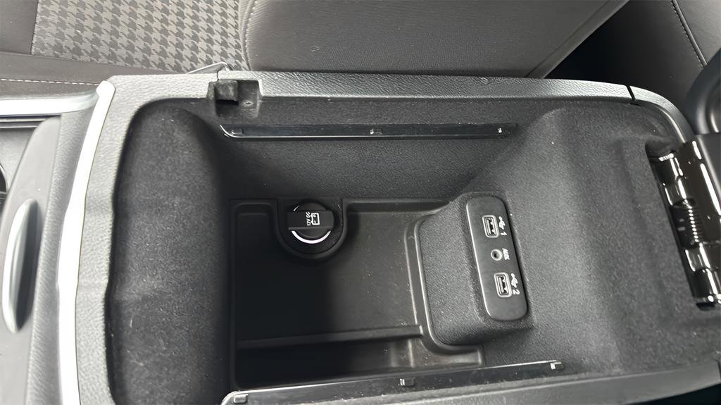 Used 2023 Dodge Charger SXT image 30