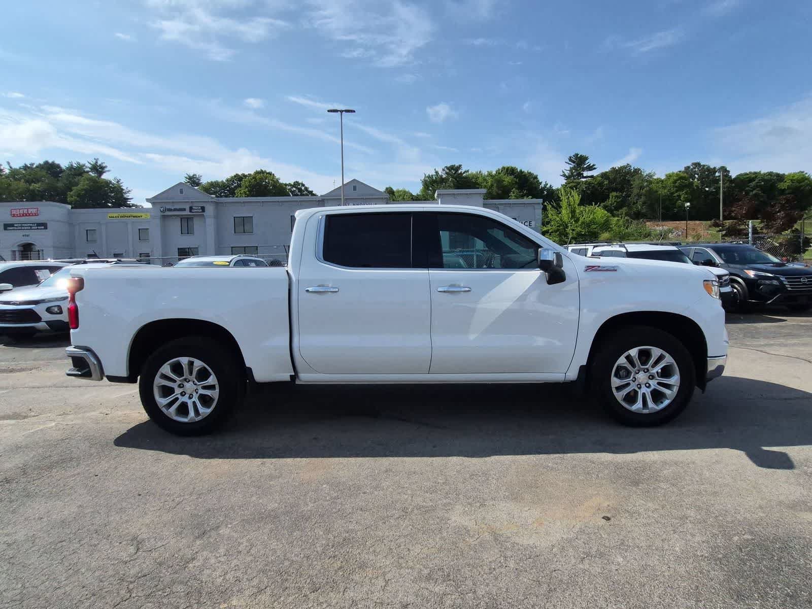 Used 2022 Chevrolet Silverado 1500 LTZ AWD/4WD image 7