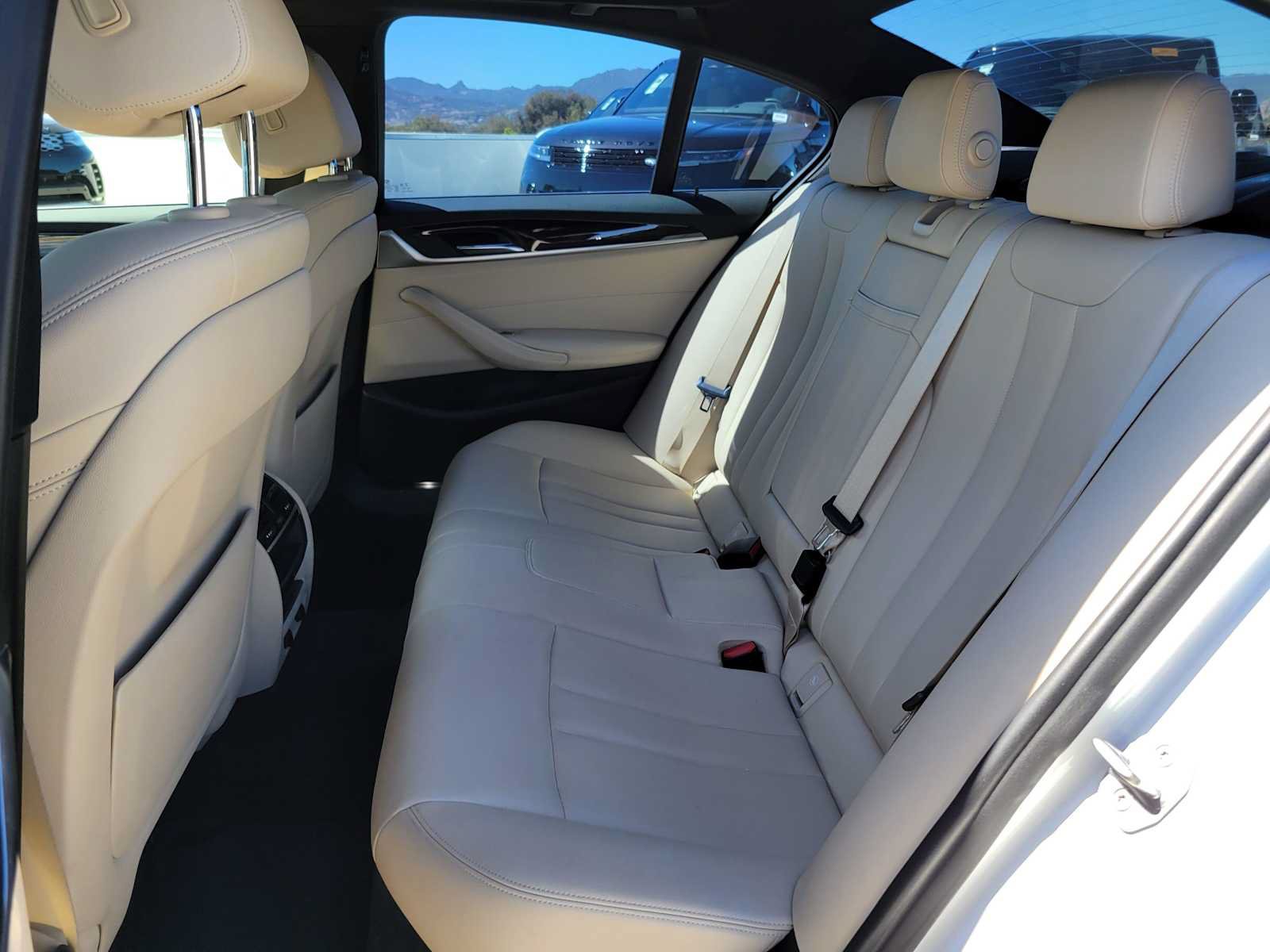 Used 2018 BMW 530i RWD image 24
