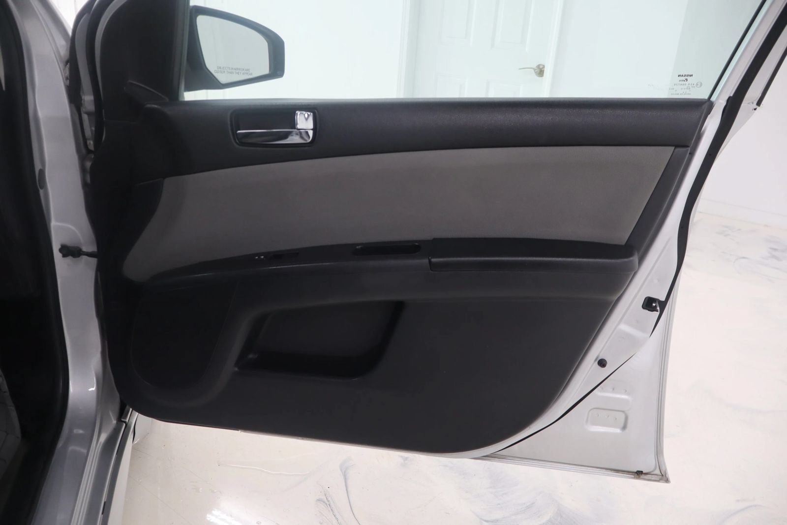 Used 2012 Nissan Sentra 2.0 SR w/ Special Edition Pkg FWD image 19